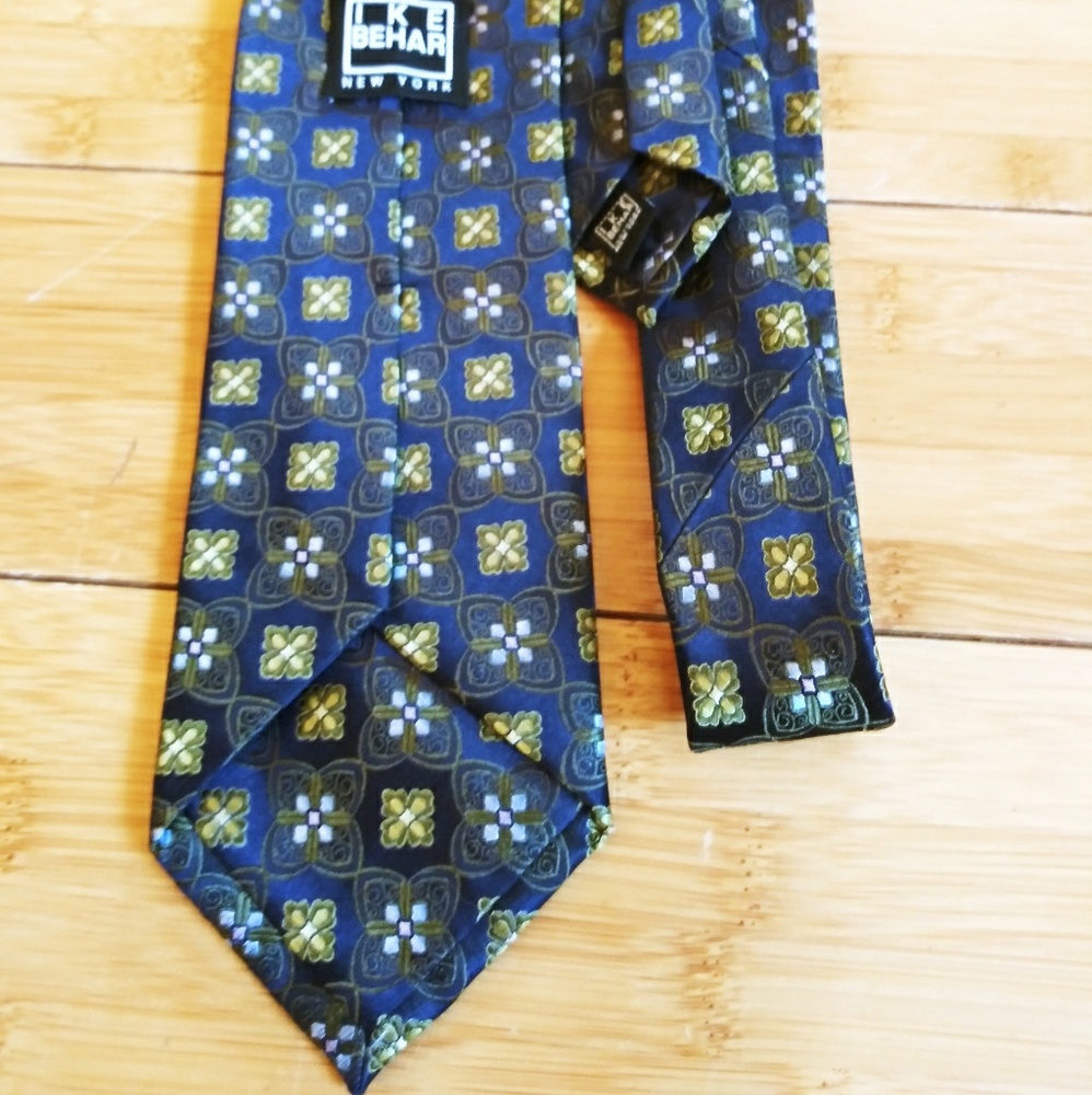 Ike Behar Silk Tie - Picture 2 of 2